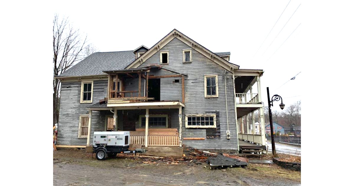 Rock Cliff House Plans Summer Opening