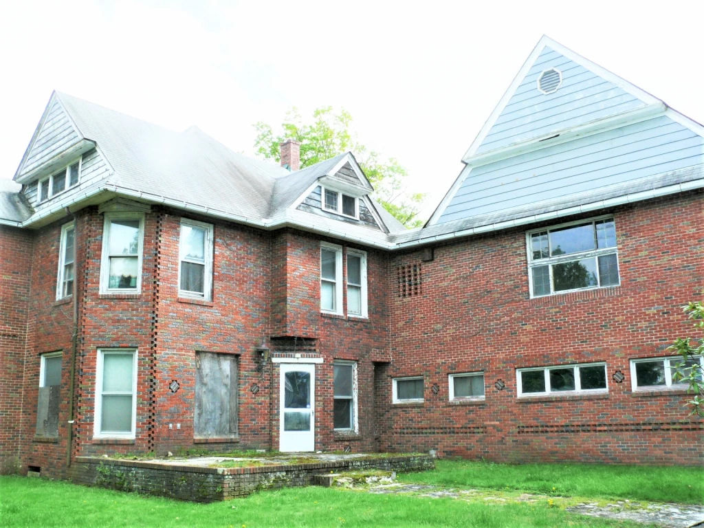 The Real Estate World In and Around Pine Bush